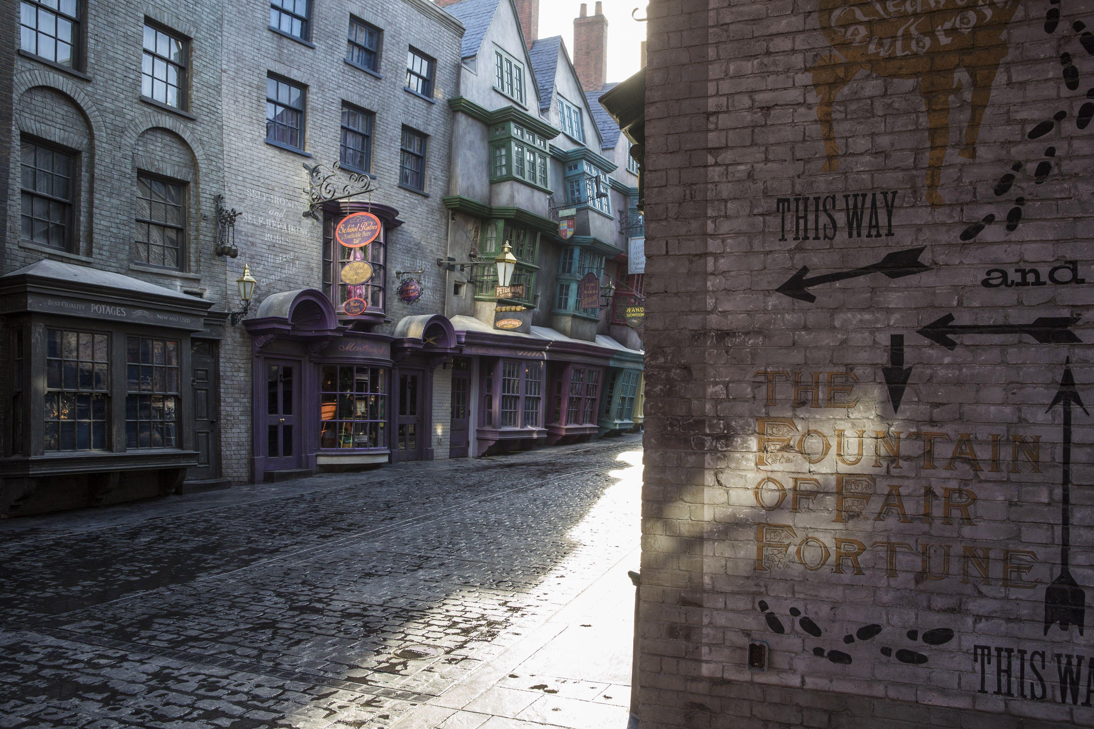 3600x2400 Sneak peek: Harry Potter's Diagon Alley
