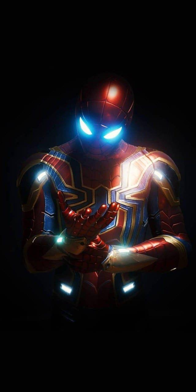 640x1280 Superhero Wallpaper