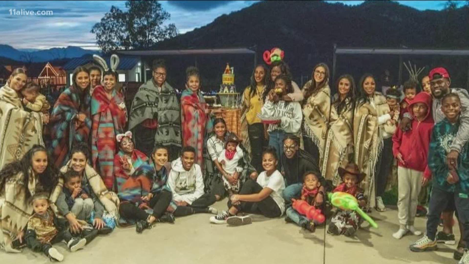 1920x1080 Kevin Hart, wife slammed for 'Cowboys and Indians' themed party for