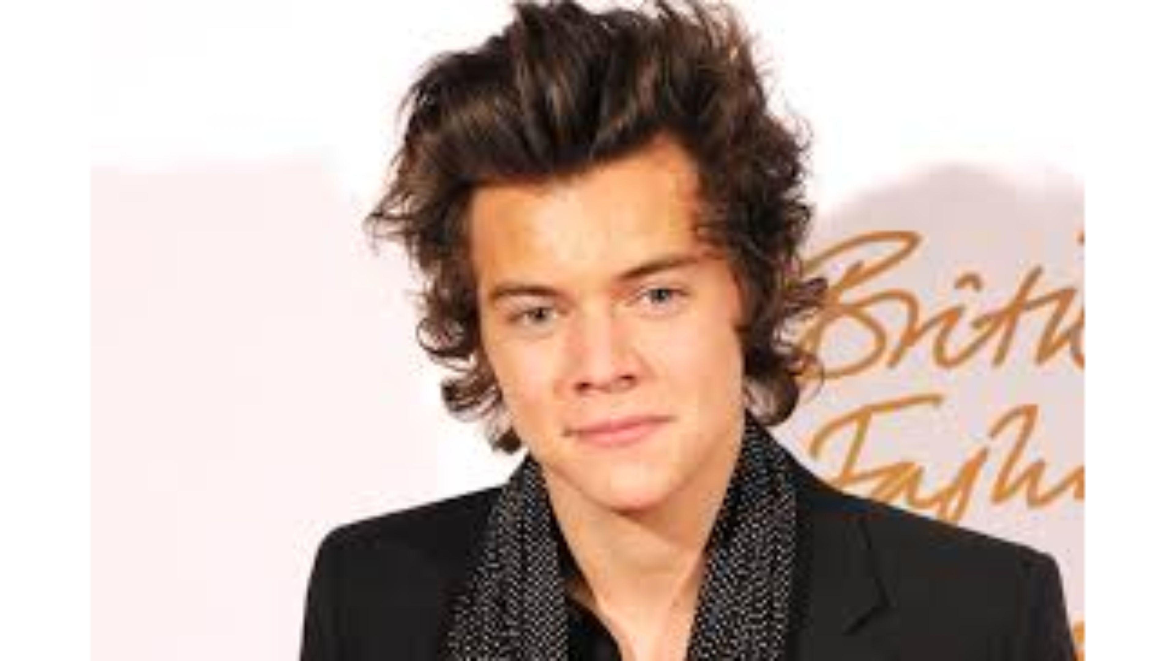 3840x2160 Cute 2016 Harry Styles 4K Wallpaper. Free 4K Wallpaper