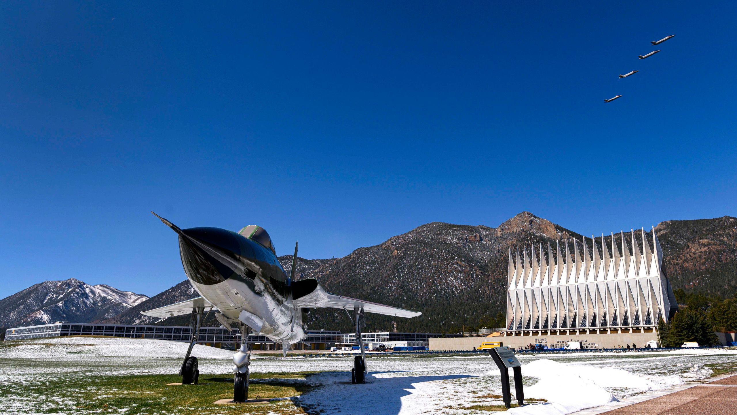 2560x1440 In nod to normalcy, Pence celebrates Air Force Academy grads