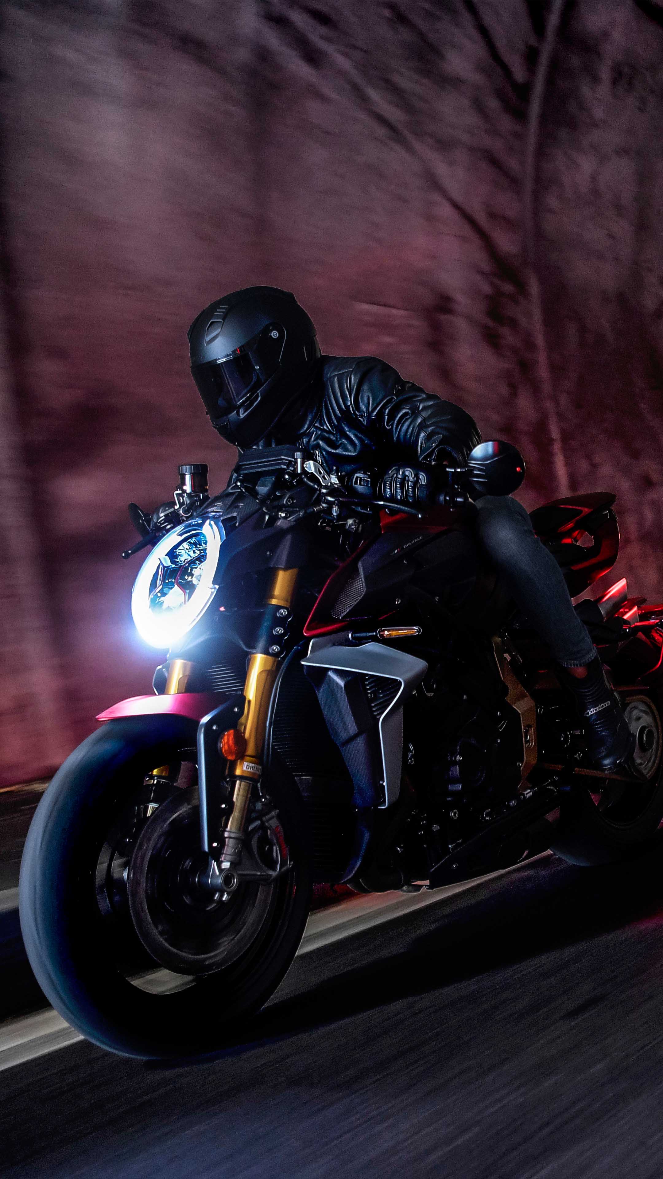 2160x3840 MV Agusta Brutale 1000 Serie Oro 2019 4K Ultra HD Mobile Wallpaper