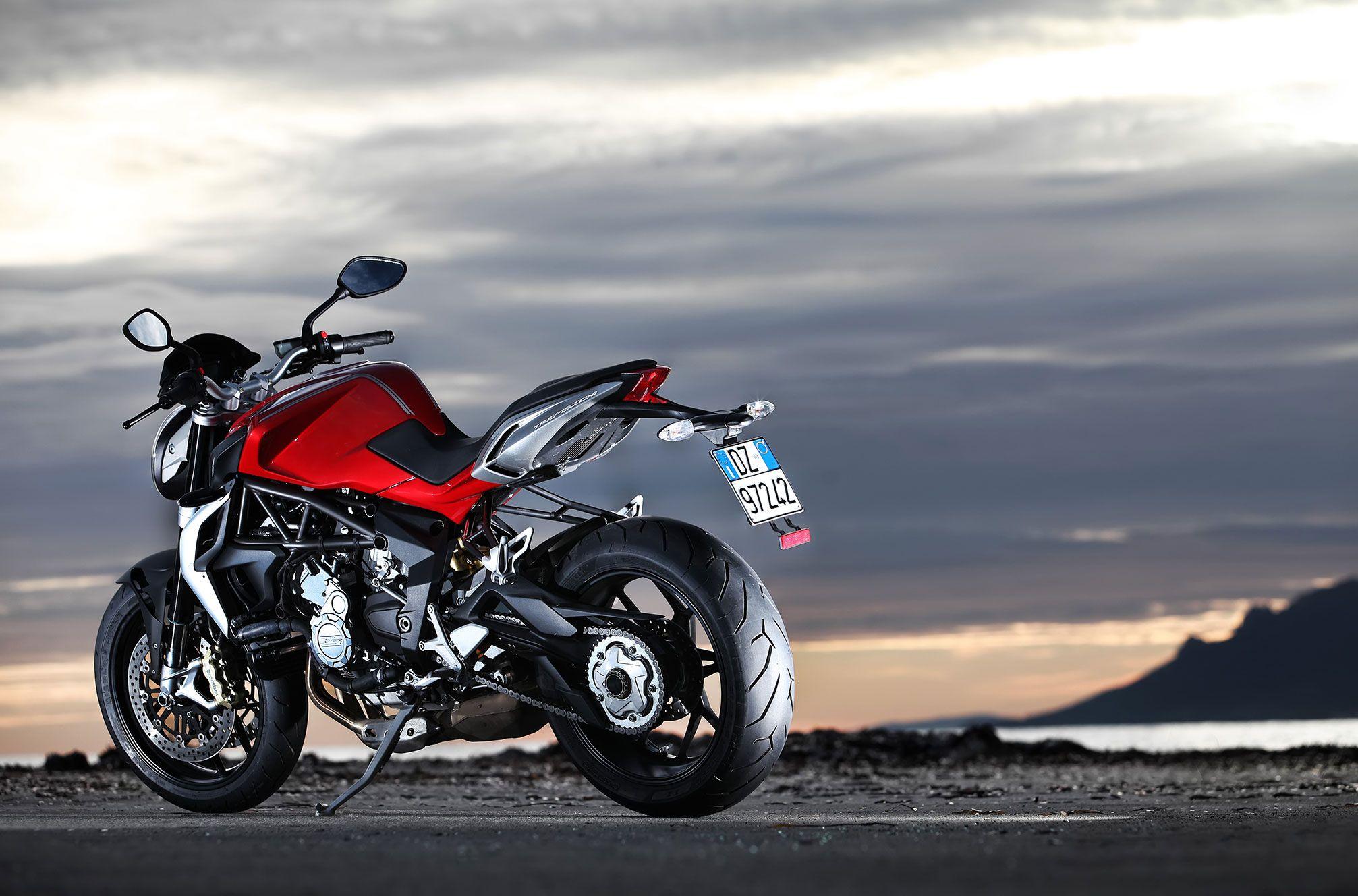 2013x1328 MV Agusta Brutale 800 Wallpaperx1328
