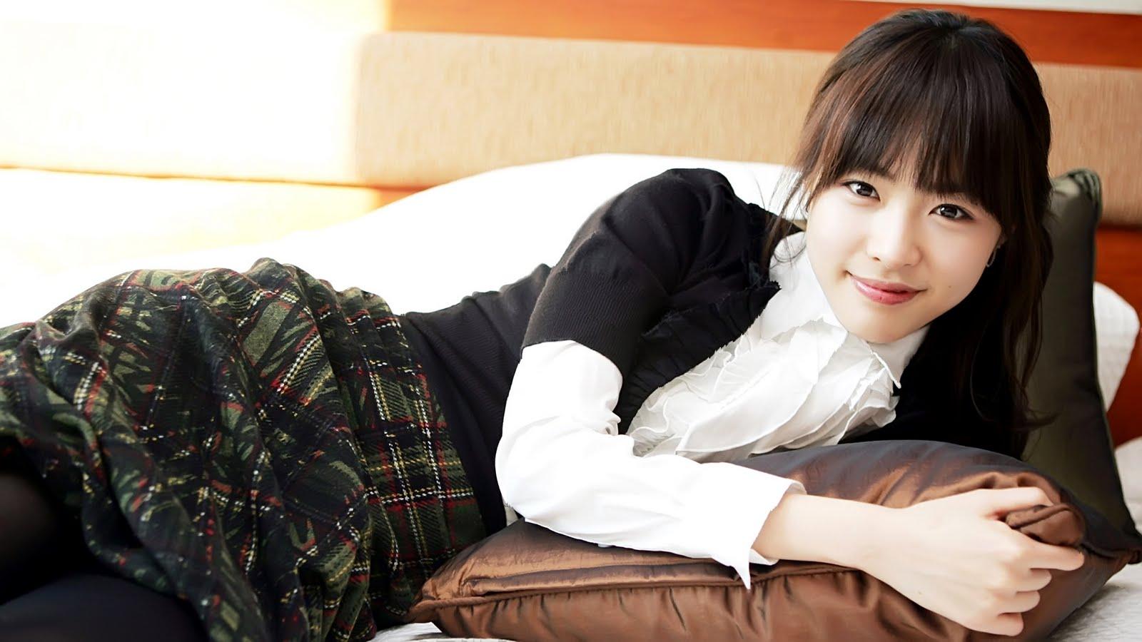 1600x900 Hot Beauty.Club: Lee Yeon Hee 이연희 Wallpaper HD