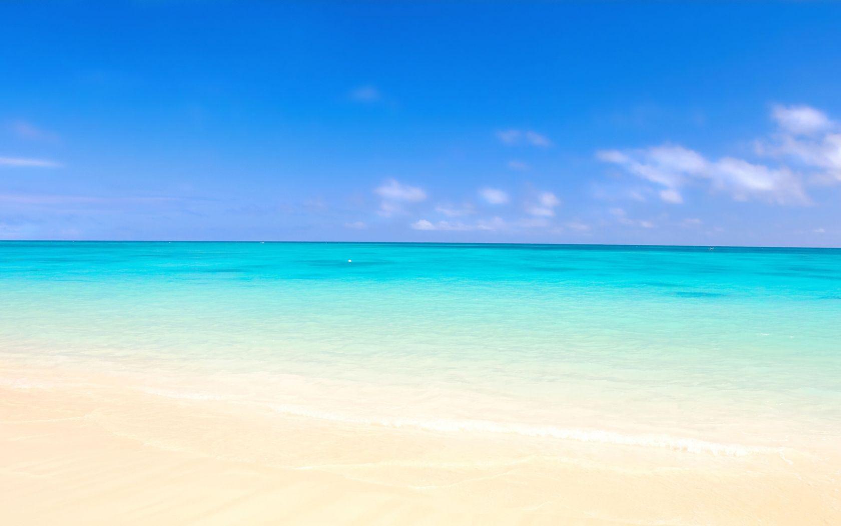 Hình nền bãi biển với bầu trời xanh rực rỡ là một lựa chọn thú vị để trang trí cho thiết bị của bạn. Hình nền sẽ khiến cho không gian trở nên sống động và tươi mới hơn. Hãy chọn các hình nền bãi biển wallpapers với bầu trời xanh và tận hưởng sự bình yên của thiên nhiên.
