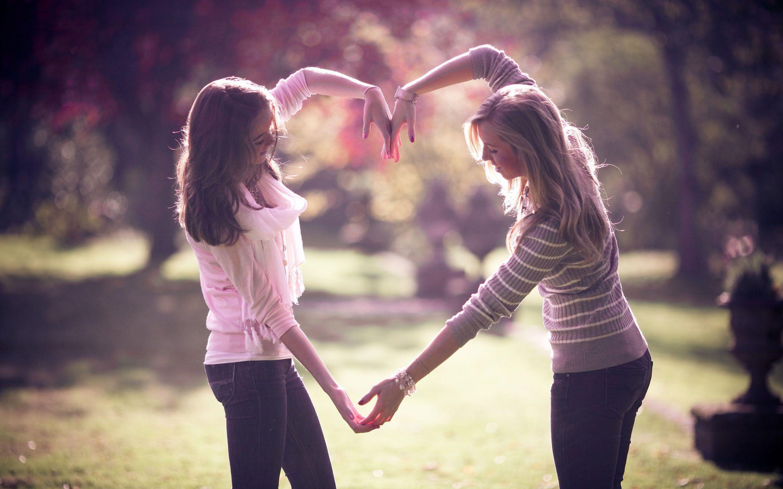 2560x1600 Best Friend Wallpaper HD