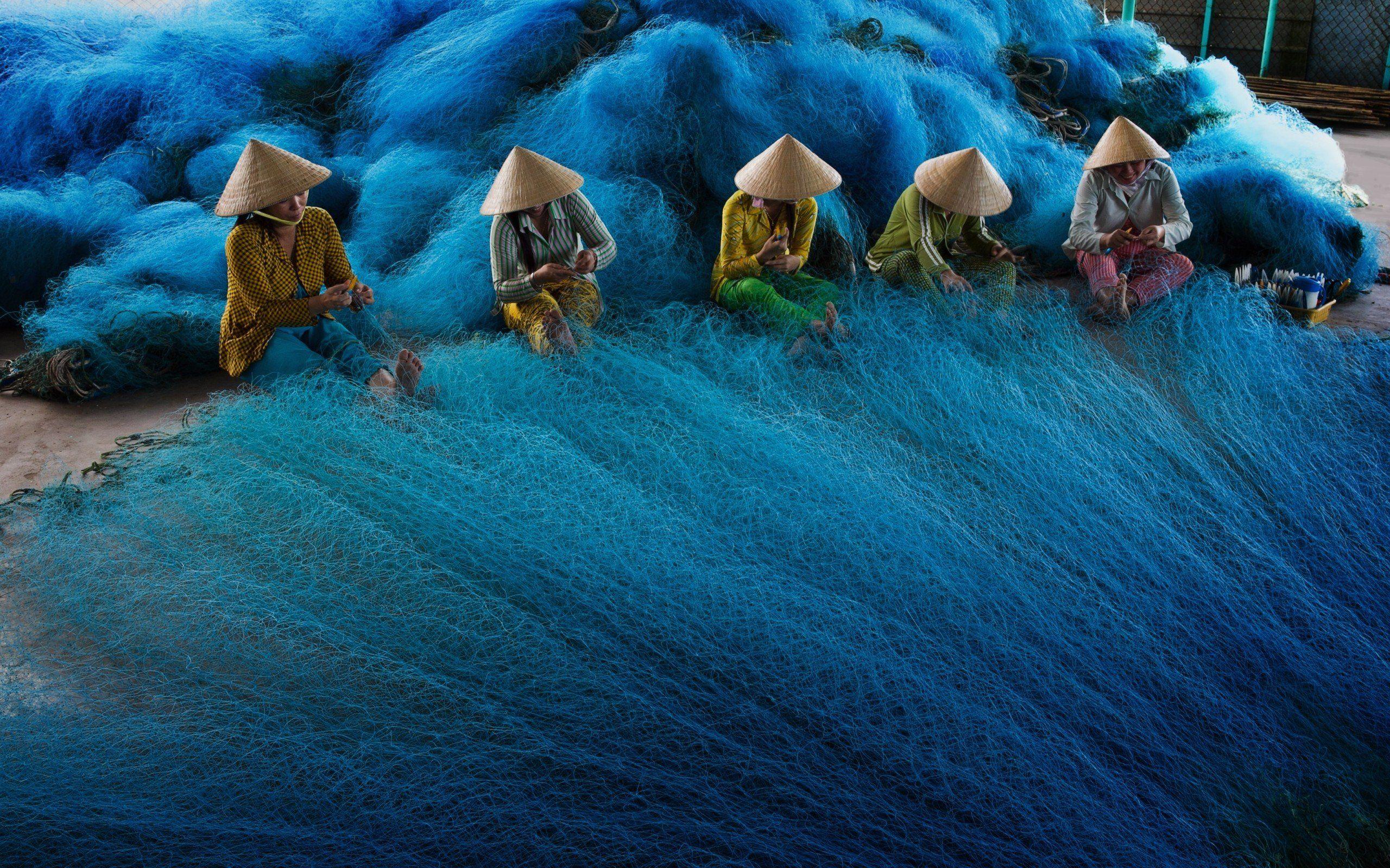 2560x1600 women, Vietnamese, Vietnam, Fishing, Fishing nets HD Wallpaper / Desktop and Mobile Image & Photo