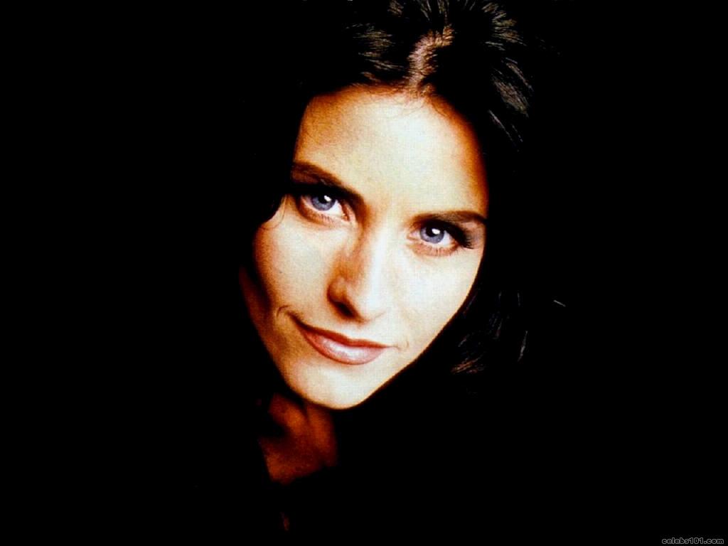 1024x768 Courteney Cox Wallpaper