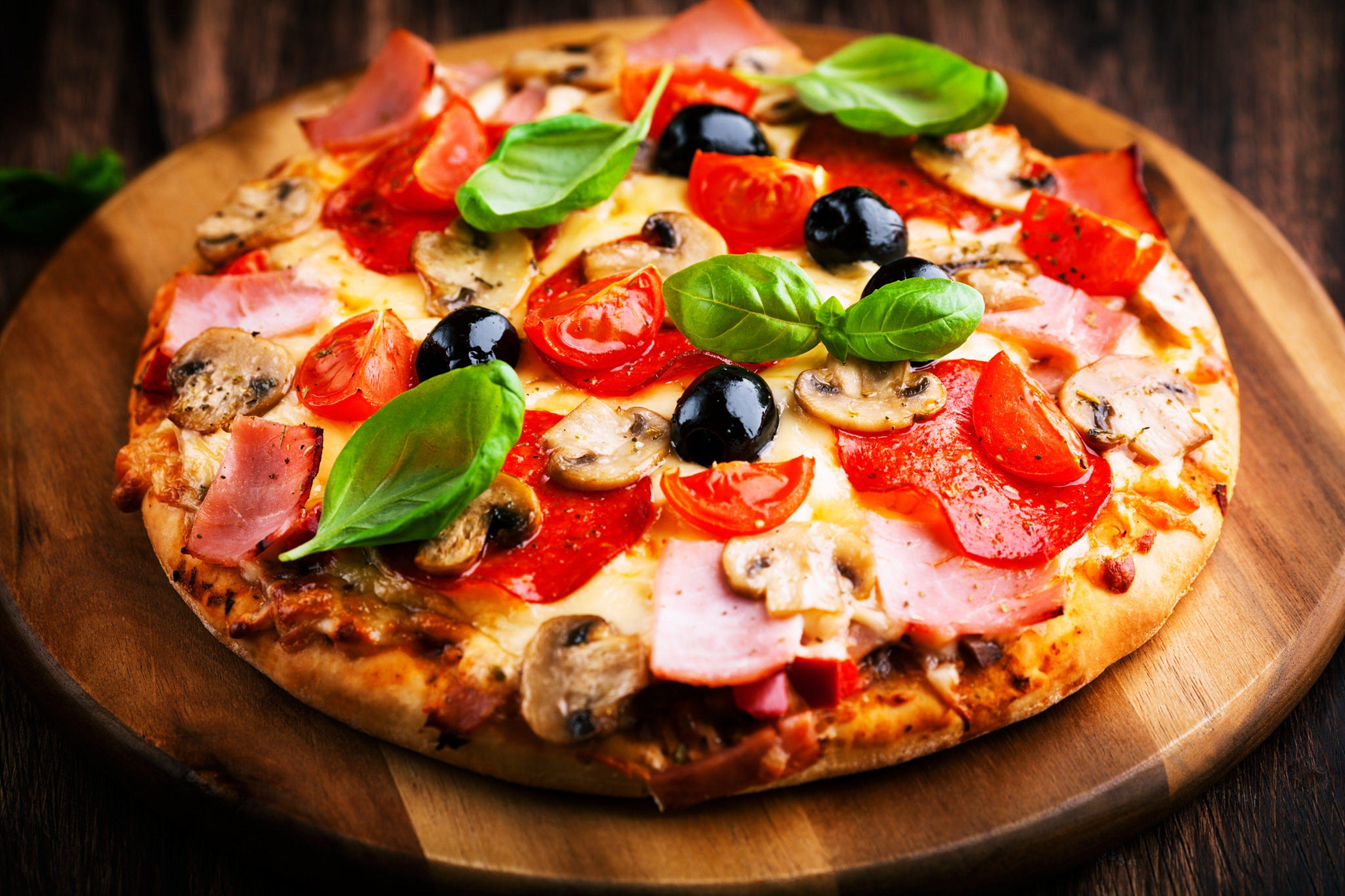 Pizza Slice Wallpapers - Top Free Pizza Slice Backgrounds - WallpaperAccess