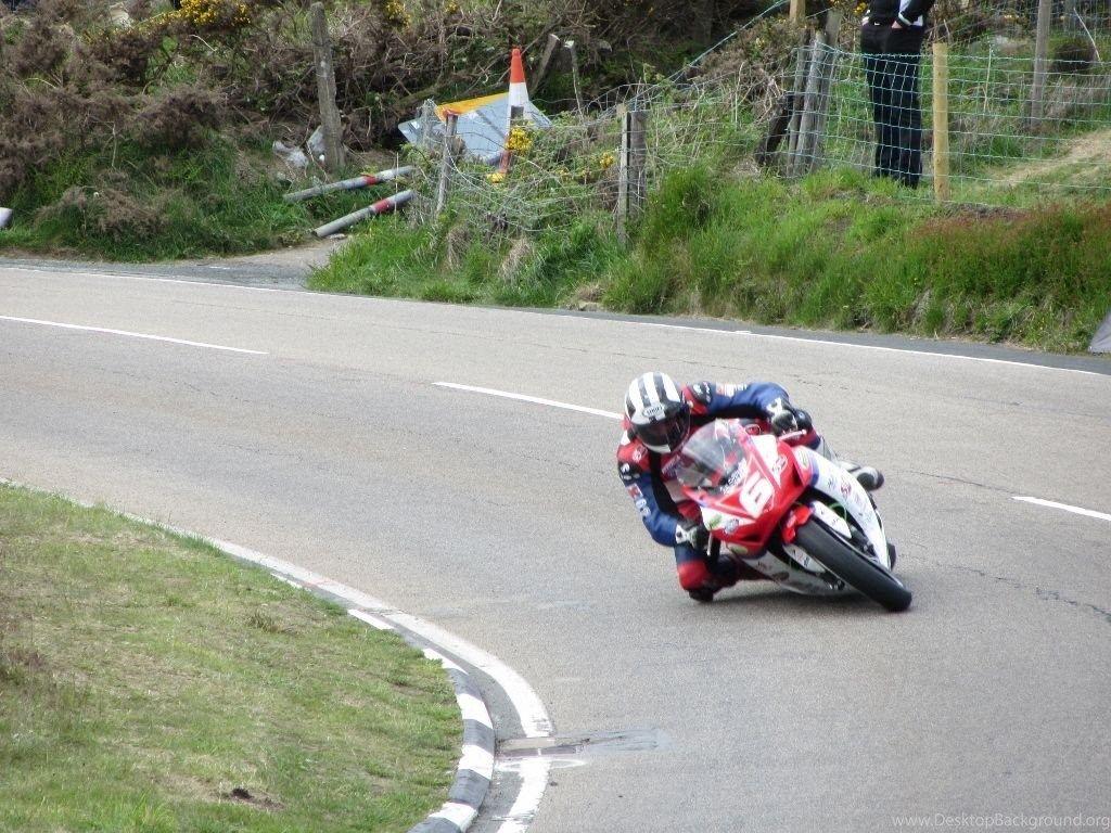 1024x768 Spyder Club Spyder Club News From The Isle Of Man TT Desktop