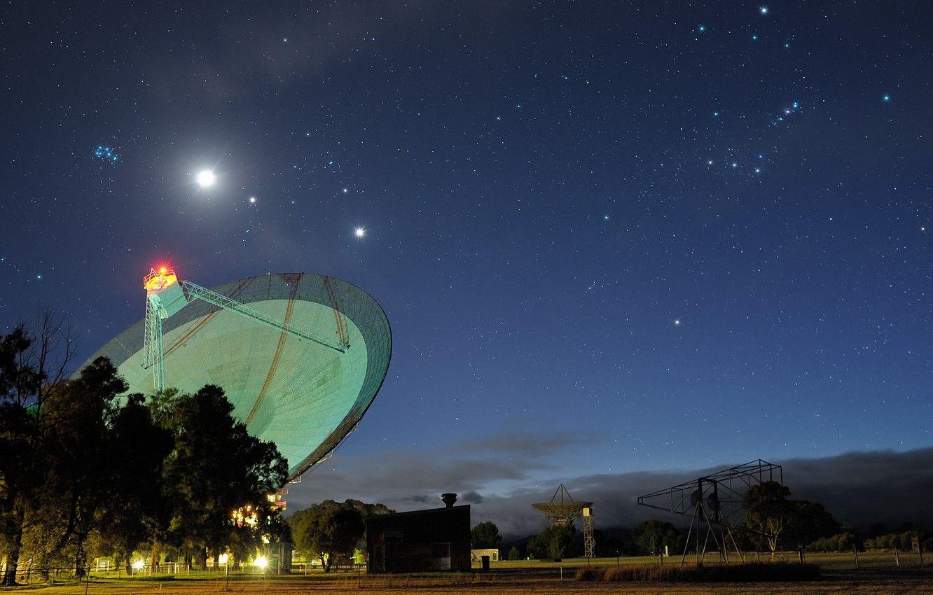 1332x850 Wallpaper The moon, Australia, Jupiter, Venus, radio telescope, The Pleiades, Aldebaran, Betelgeuse image for desktop, section космос