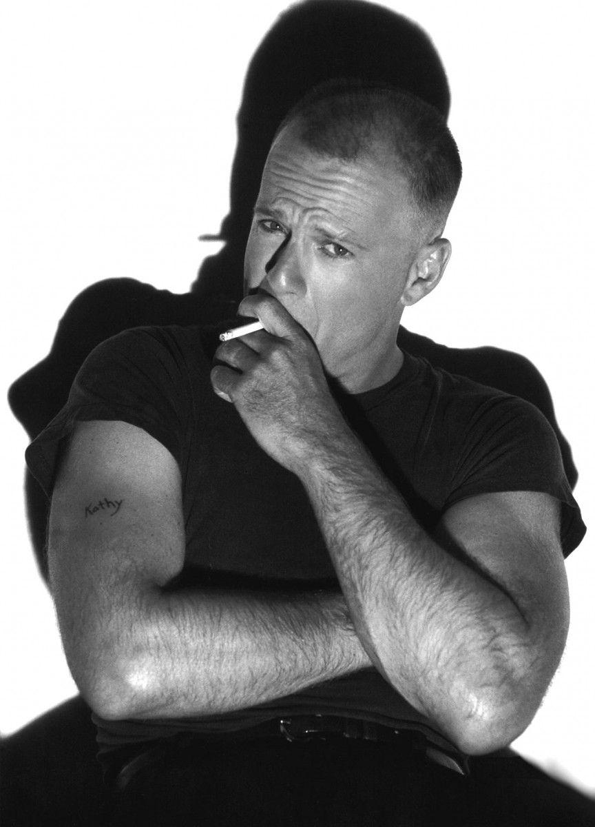 864x1200 Bruce Willis wallpaper