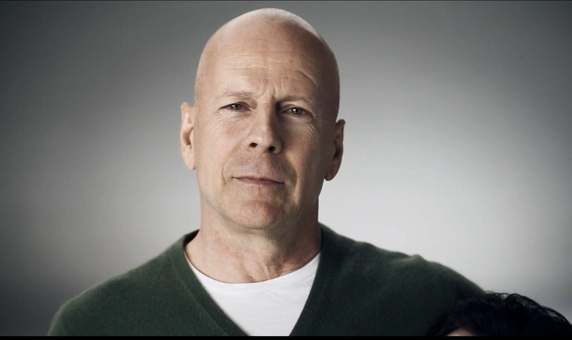 1980x1178 Bruce Willis Wallpaper