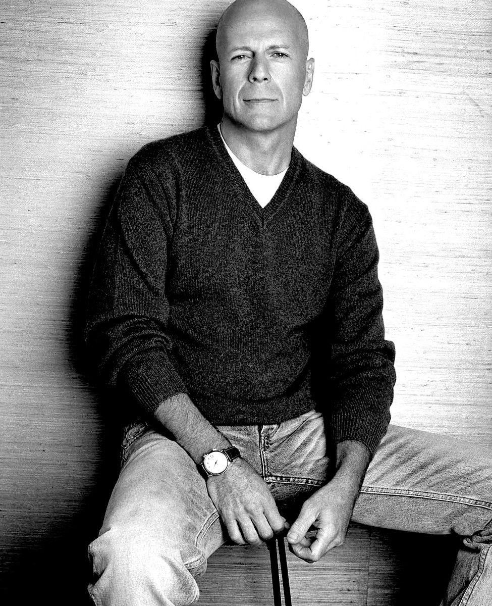 975x1200 Bruce Willis wallpaper