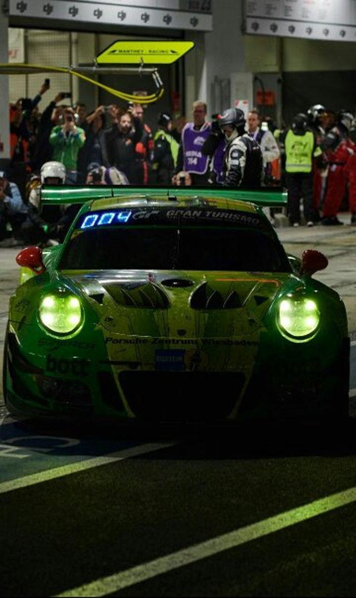 700x1176 Porsche 24h Nürburgring wallpaper