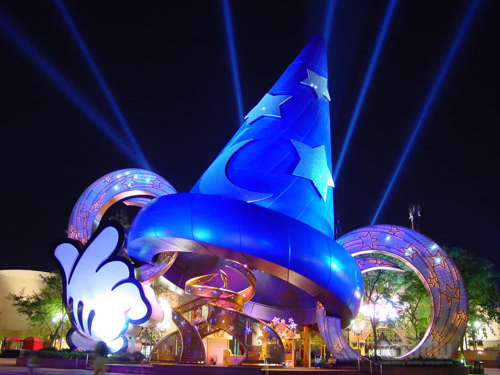 1600x1200 CONFIRMED: The Sorcerer's Hat at Disney's Hollywood Studios to be Removed in Early 2015 News Today