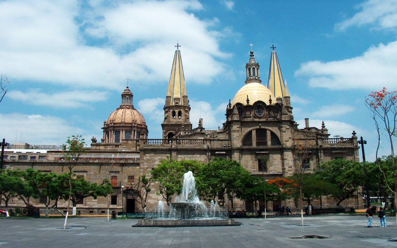 Guadalajara Mexico Wallpapers - Top Free Guadalajara Mexico Backgrounds -  WallpaperAccess