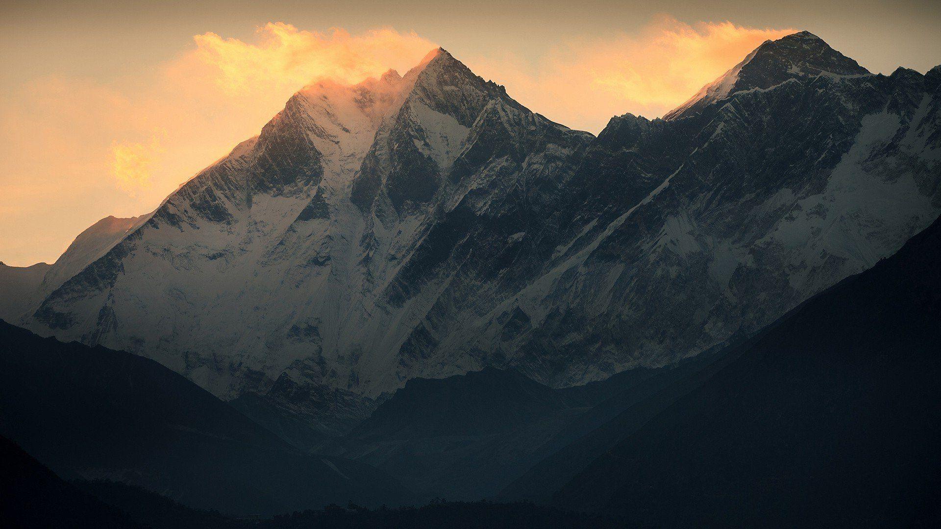 1920x1080 Mount Everest, Brume, Hills, Mountains Wallpaper HD / Desktop and Mobile Background