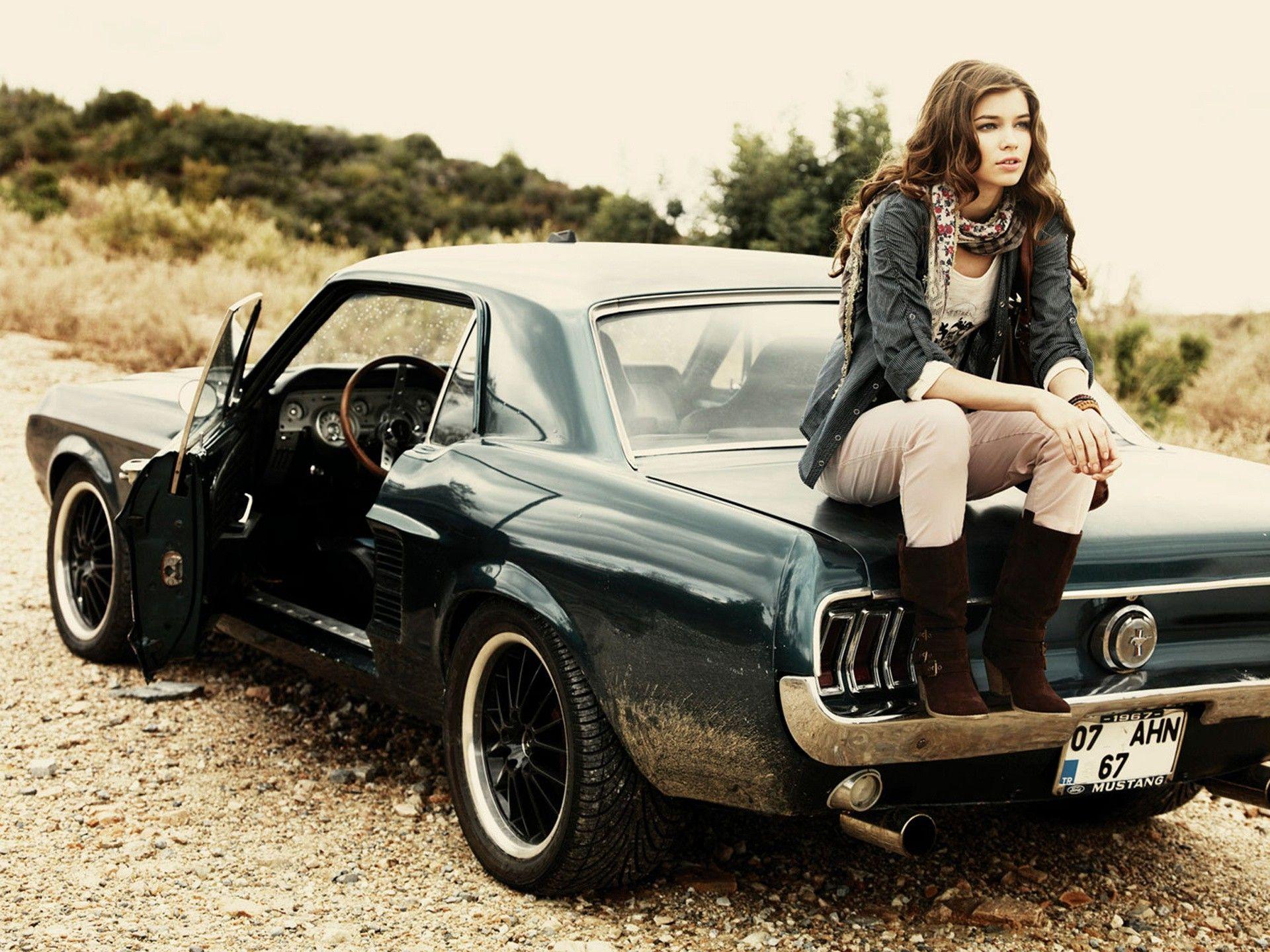 1920x1440 model, car, machine, girl, ford, mustang Wallpaper