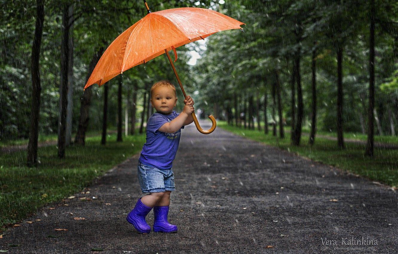 Boy with Umbrella Wallpapers Top Free Boy with Umbrella Backgrounds