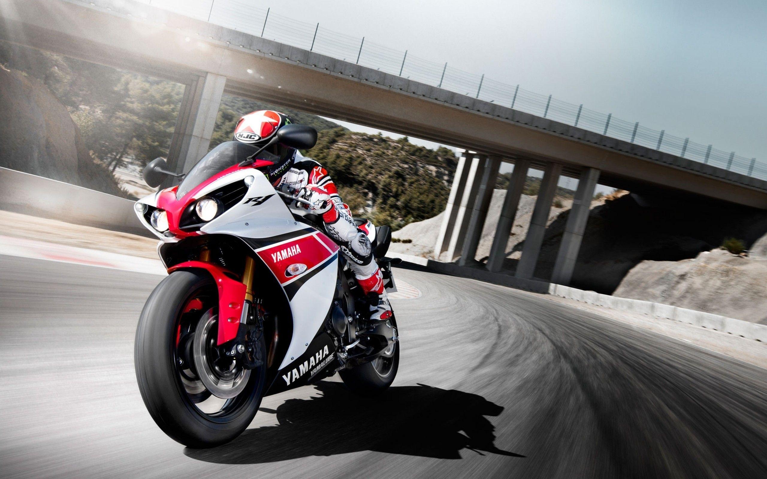 2560x1600 Download 2560x1600 Yamaha Yzf R Racing, Motorcycle, Road, White, Red Wallpaper For MacBook Pro 13 Inch