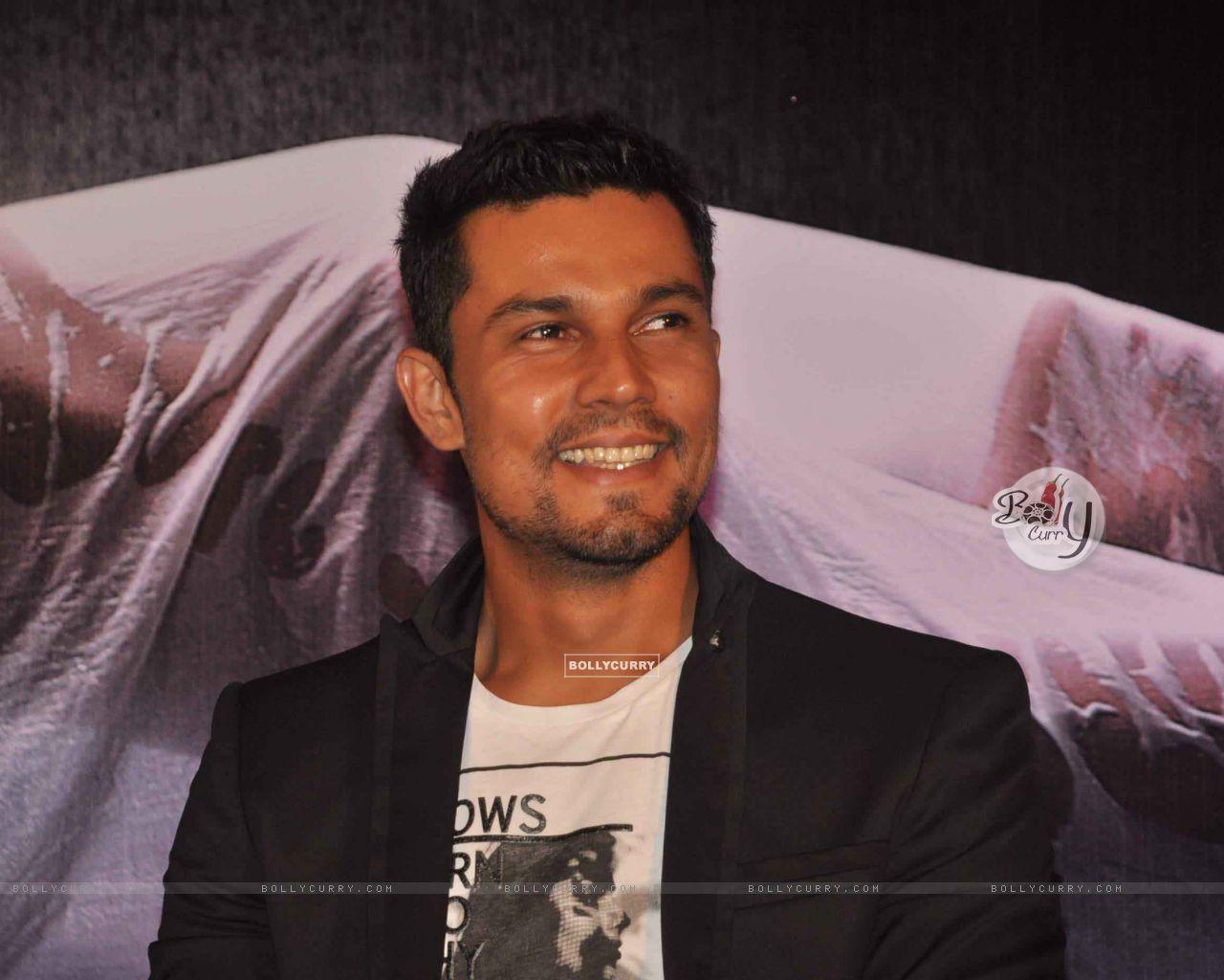 1280x1024 Wallpaper actor Randeep Hooda at Jism 2 Press Conference, Grand Hyatt Mumbai India.. size:1280x1024