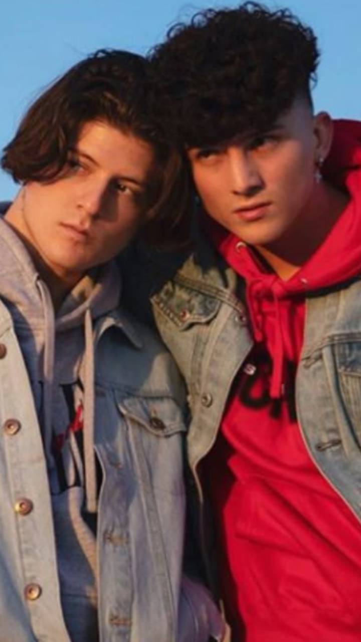 720x1280 Lopez Brothers wallpaper