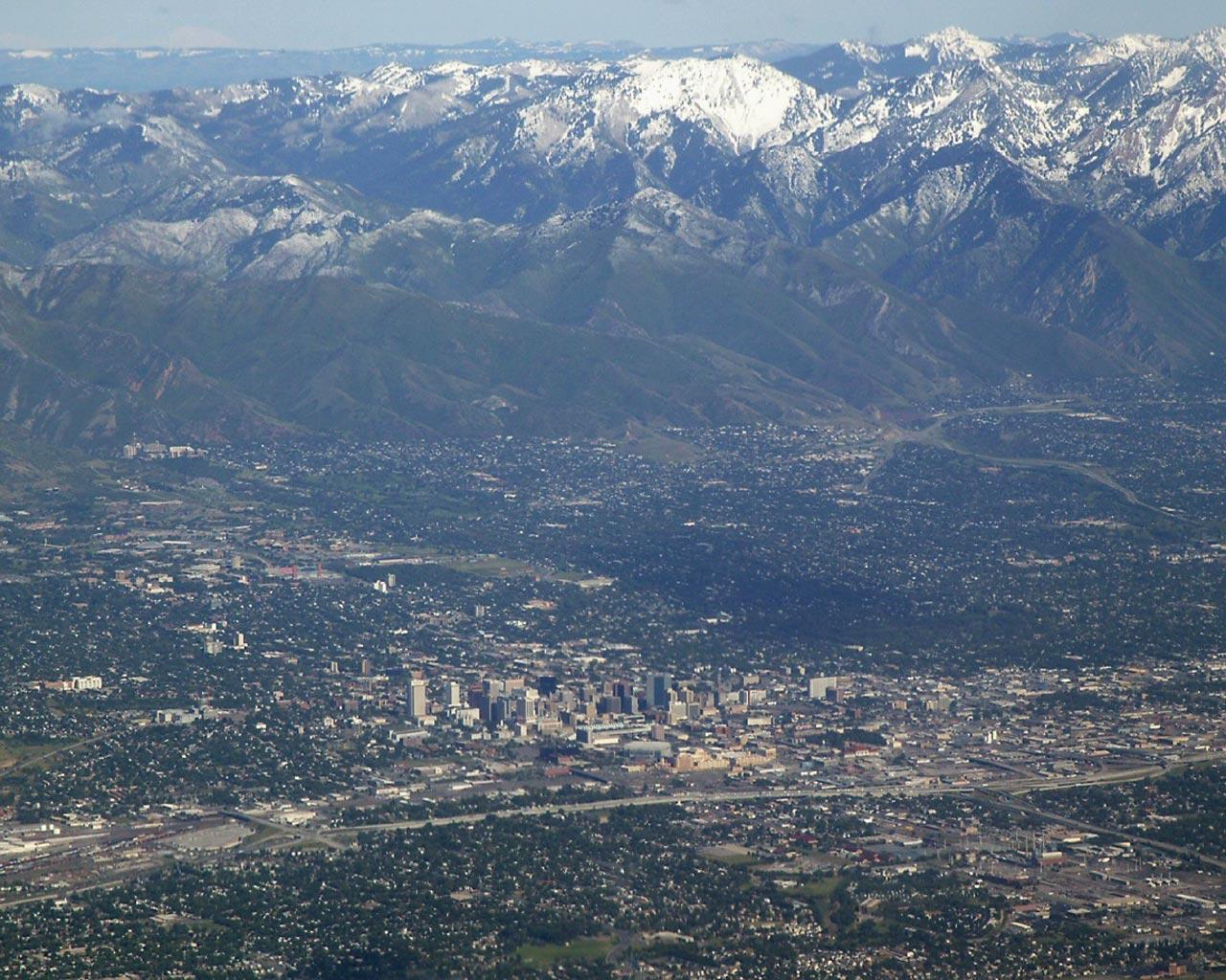1280x1024 Best city Lake City View 1280x1024 Wallpaper