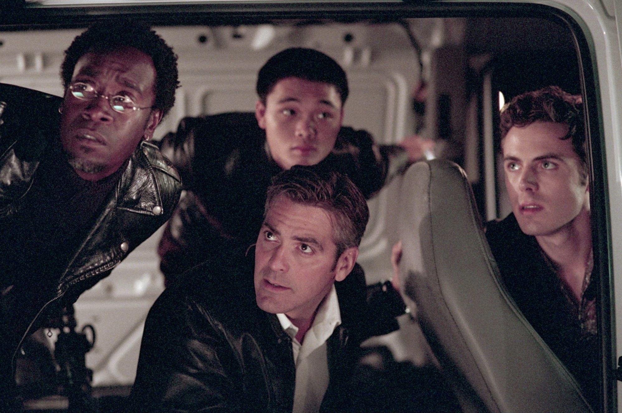 1997x1327 Ocean's Eleven (2001)