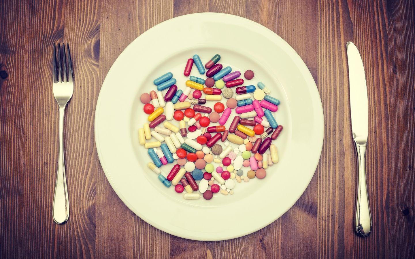 1440x900 Eat Your Medicine Wallpaperx900