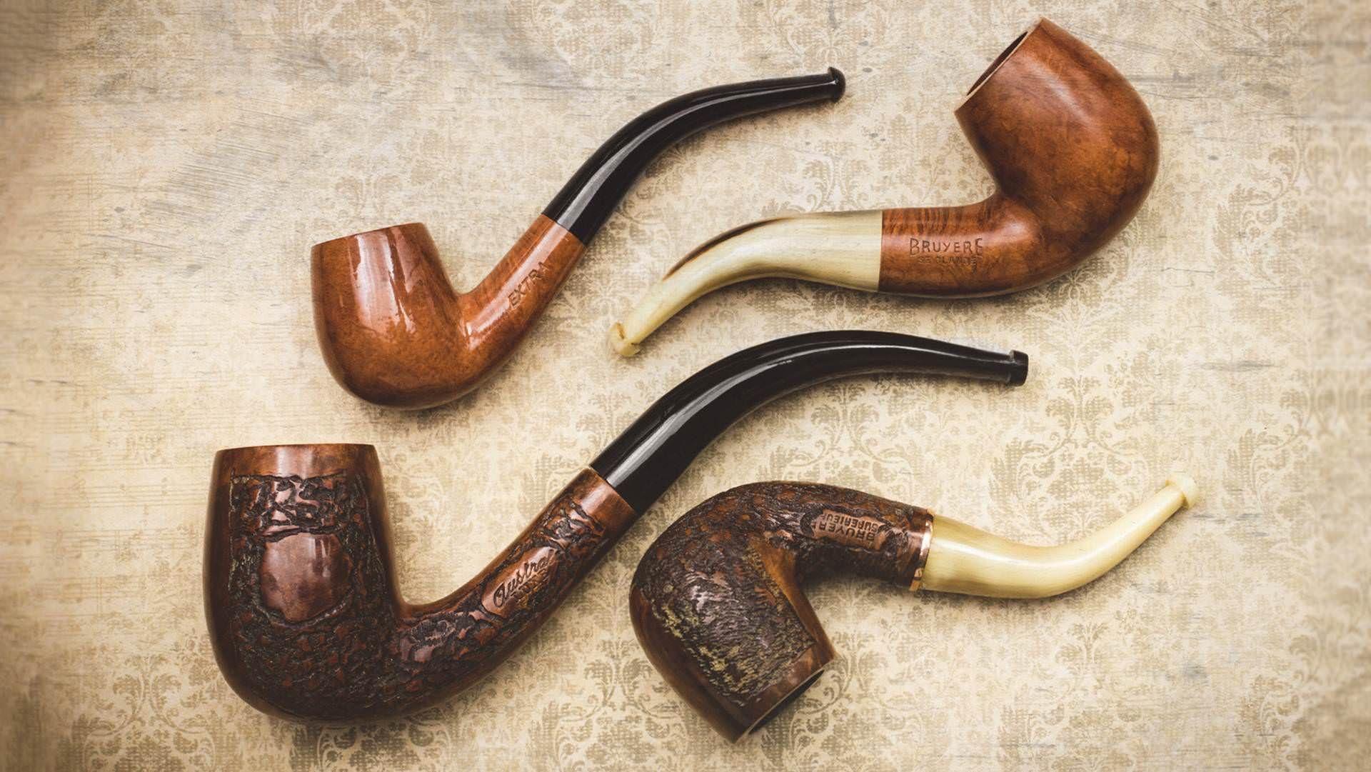 1920x1081 Pipe Smoking