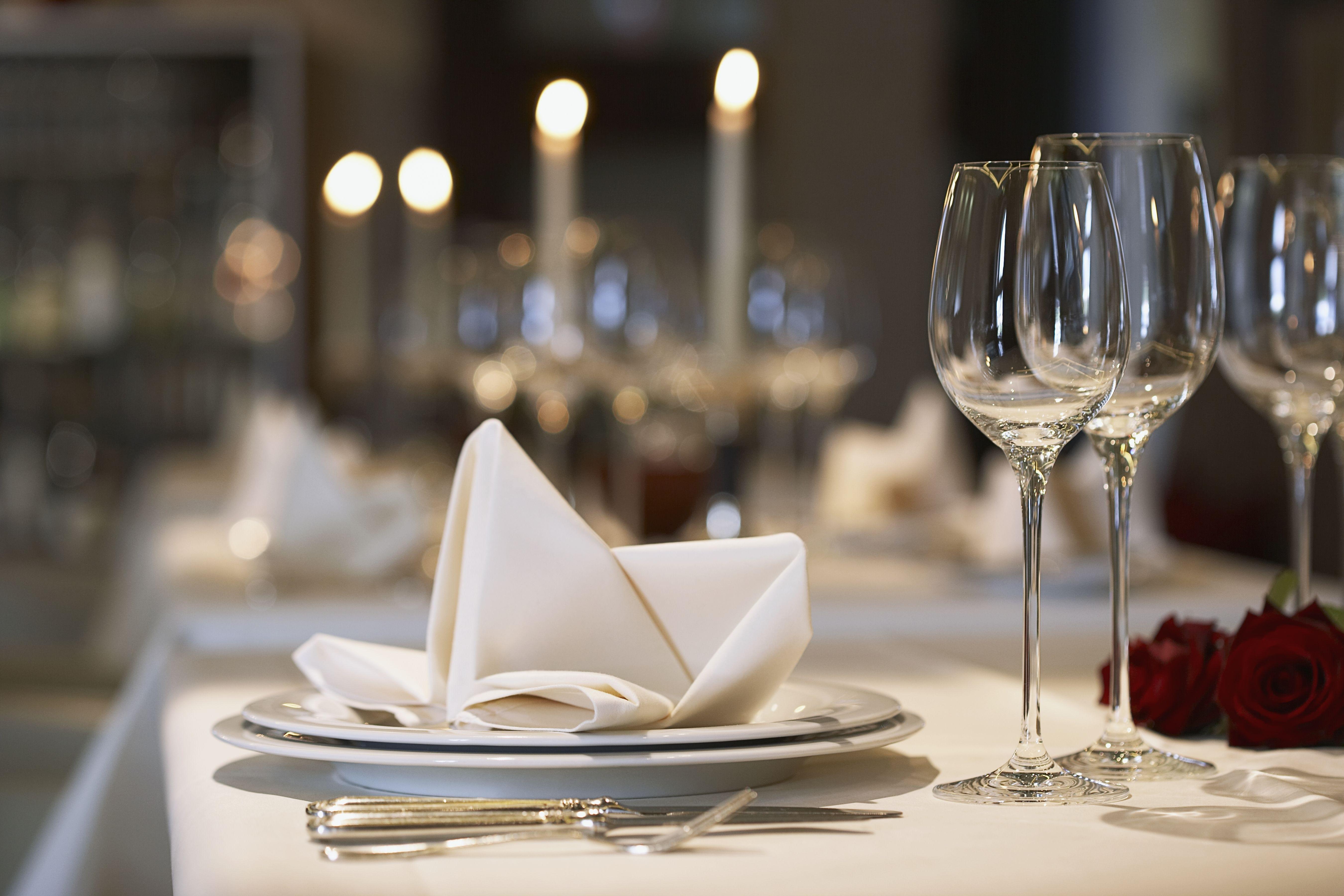 5400x3600 Best photo of table tablecloth, photo of candles, plate