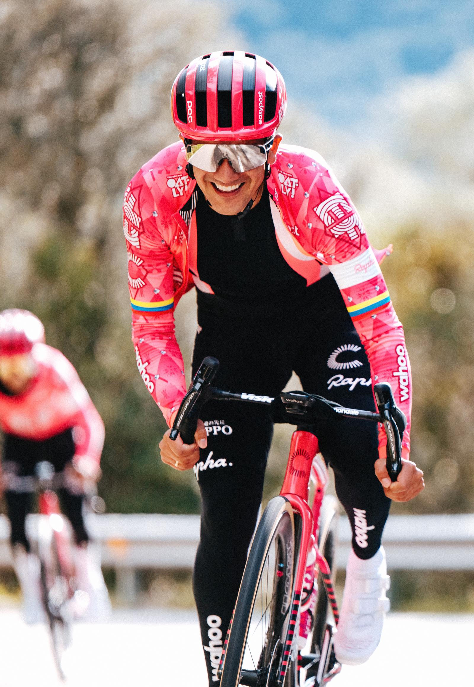 1600x2320 Richard Carapaz: I'm going to the Giro d'Italia to win. EF Pro Cycling