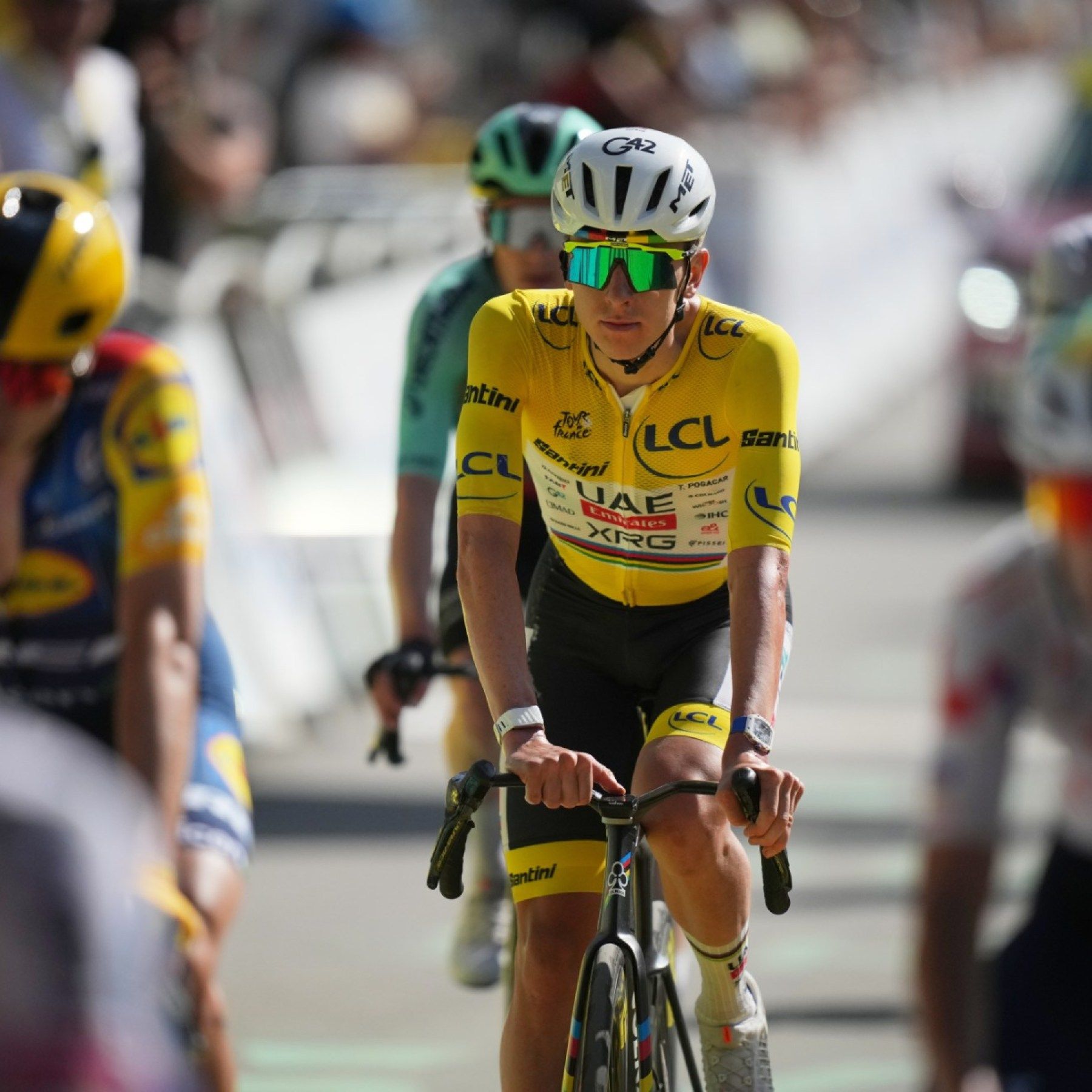 1800x1800 Tour de France: Pogačar keeps yellow jersey, Carapaz wins 18th stage