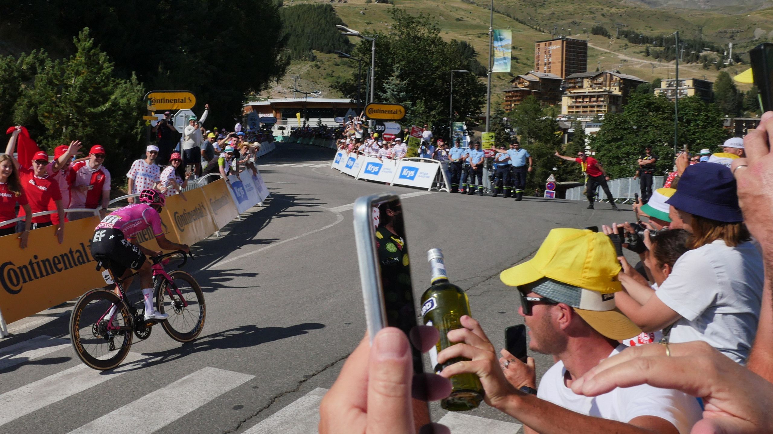 2560x1440 Tour De France : Richard Carapaz S'impose à Orcières Merlette Alpes Côte D'Azur