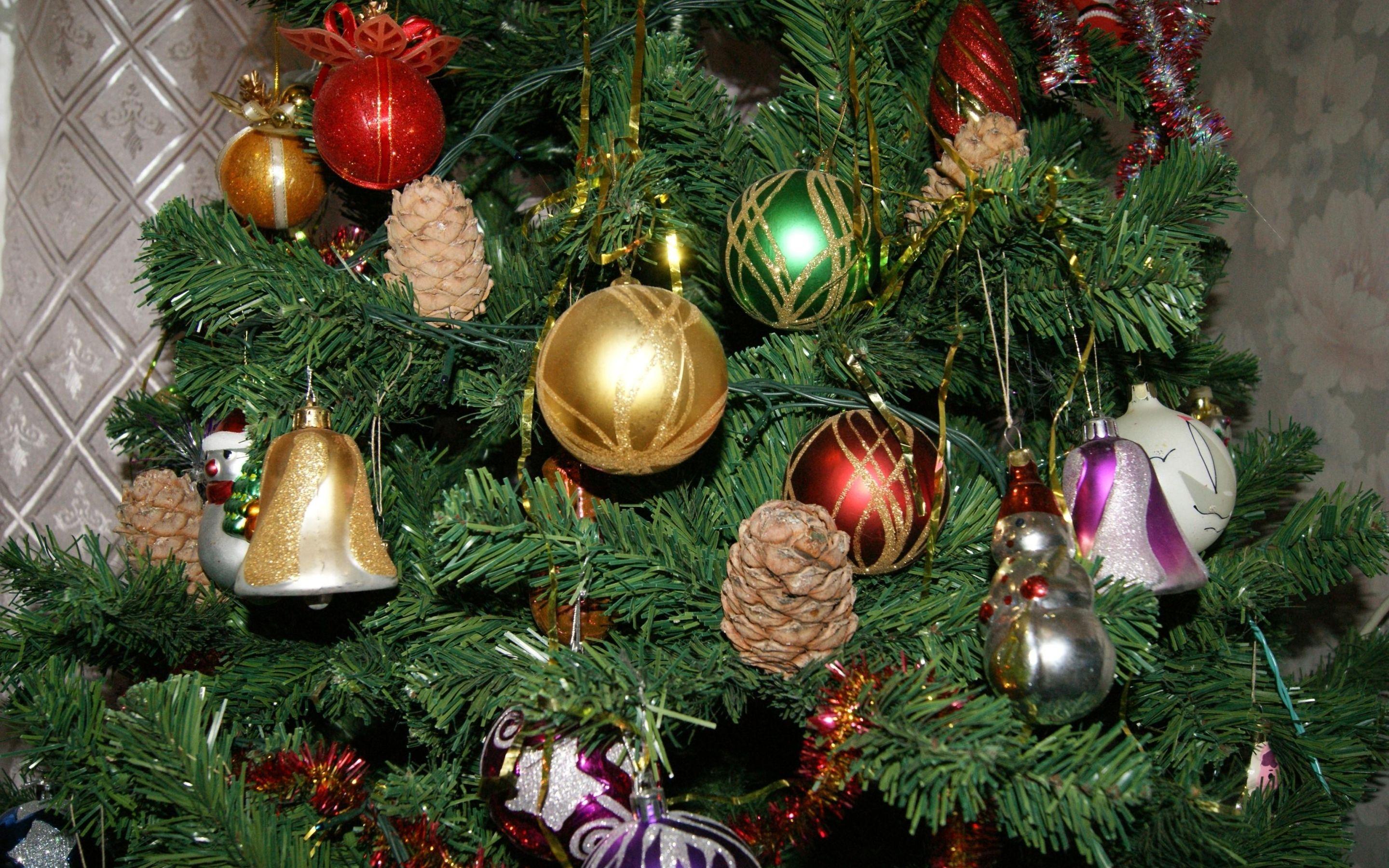 2880x1800 christmas tree, toys, holiday Macbook Pro Retina Wallpaper, HD Holidays 4K Wallpaper, Image, Photo and Background