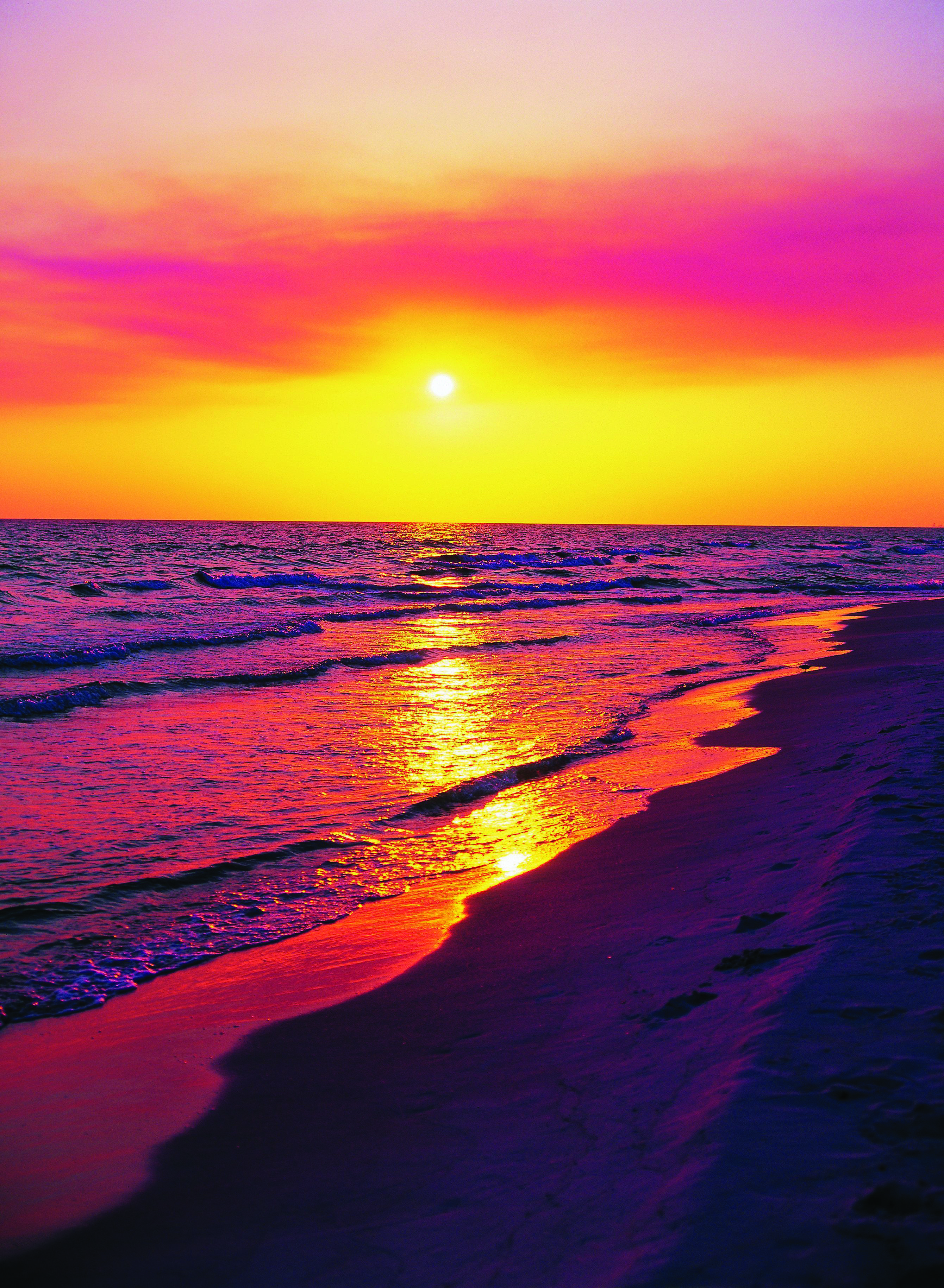 2681x3660 Lazy Valentine's Day solution: Just go to the beach. Beautiful sunset, Amazing sunsets, Beautiful nature