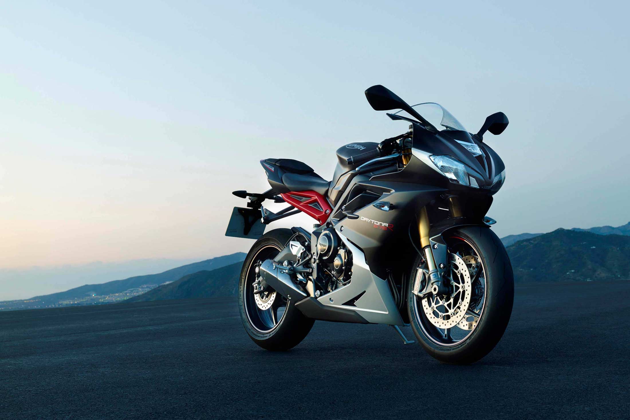 2200x1467 Triumph Removes The Daytona 675 Off Its Shelves Picture, Photo, Wallpaper