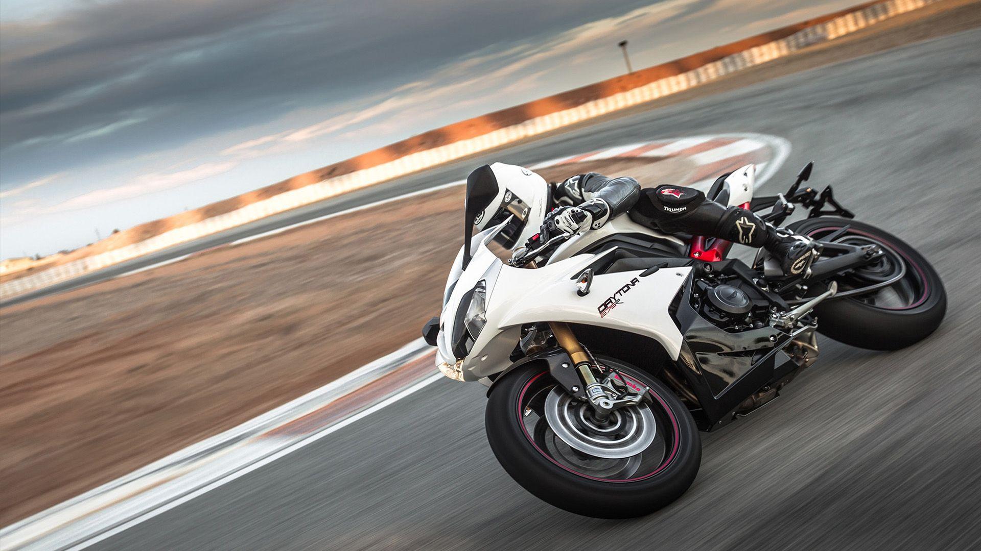 1920x1080 Triumph Daytona 675R ABS 2015 wallpaper