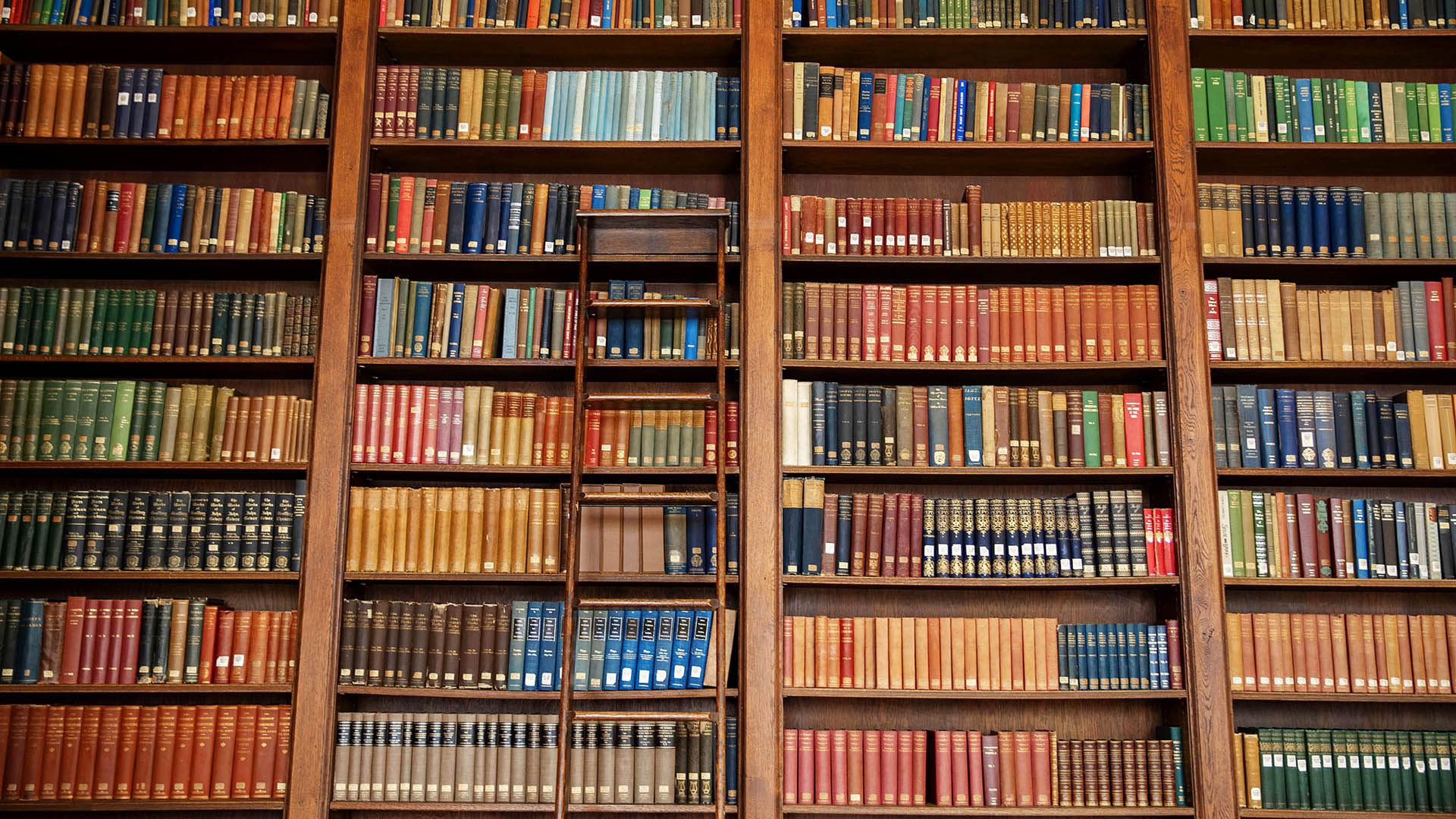 1920x1080 Bookshelf at Dunster House library