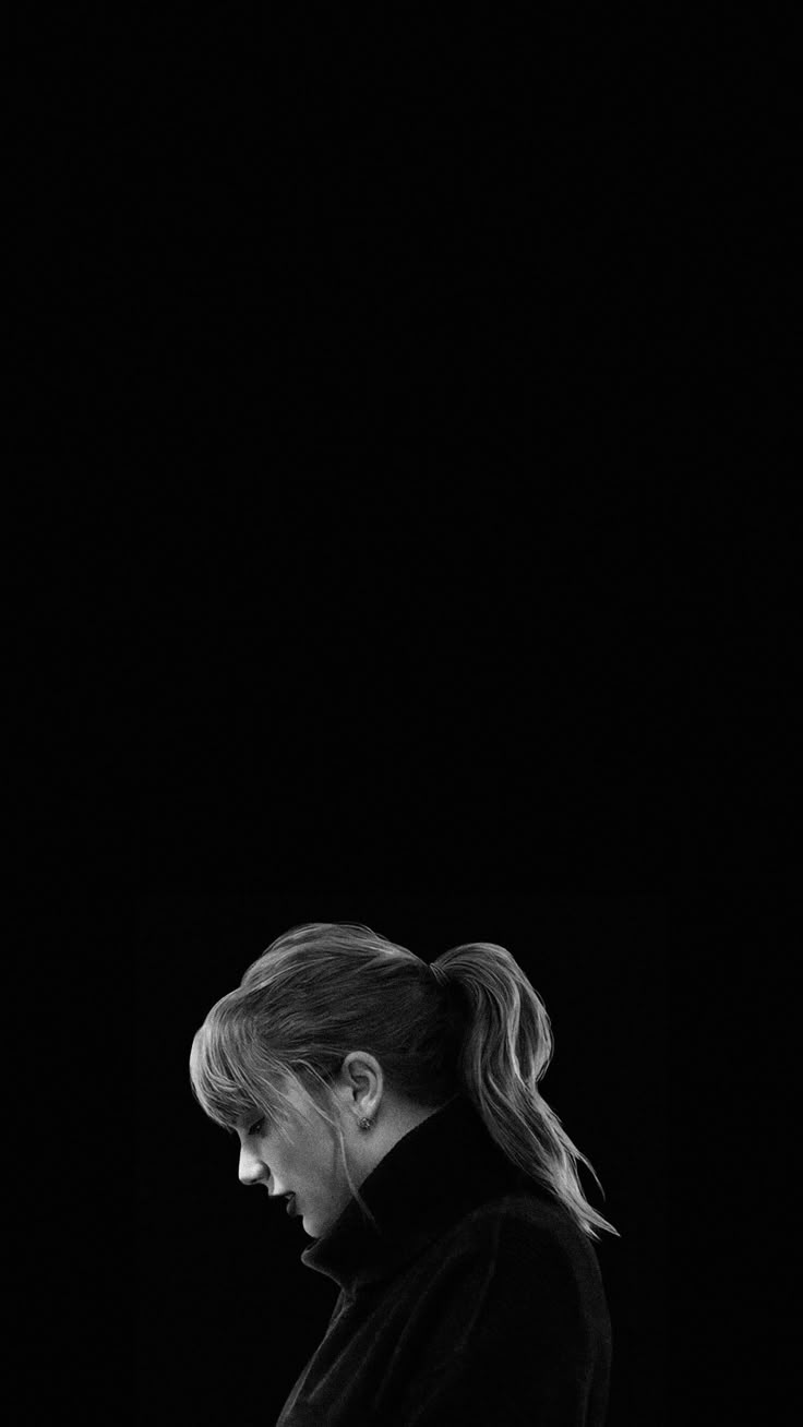 736x1308 black and white taylor swift wallpaper