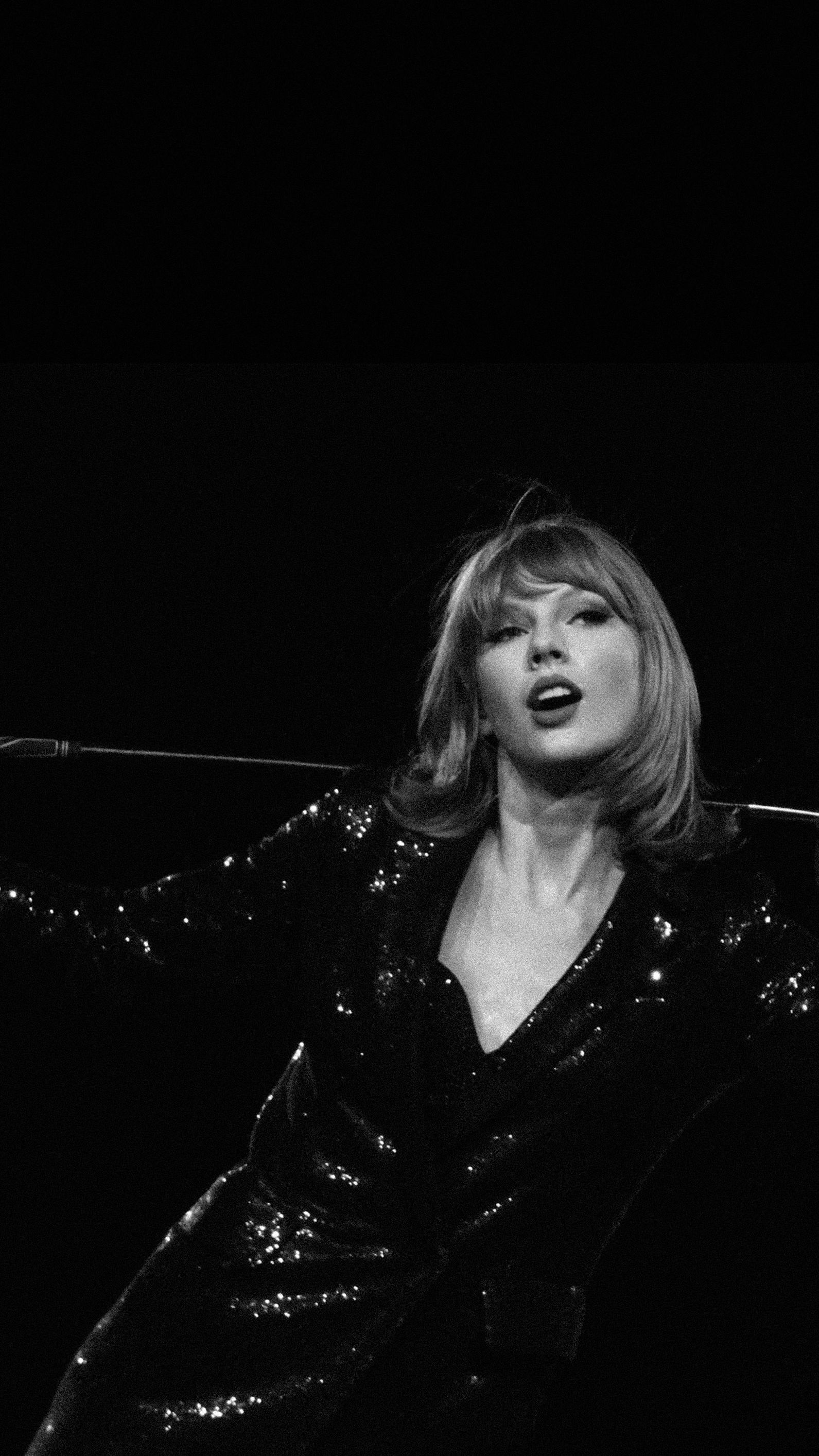 1591x2828 Taylor