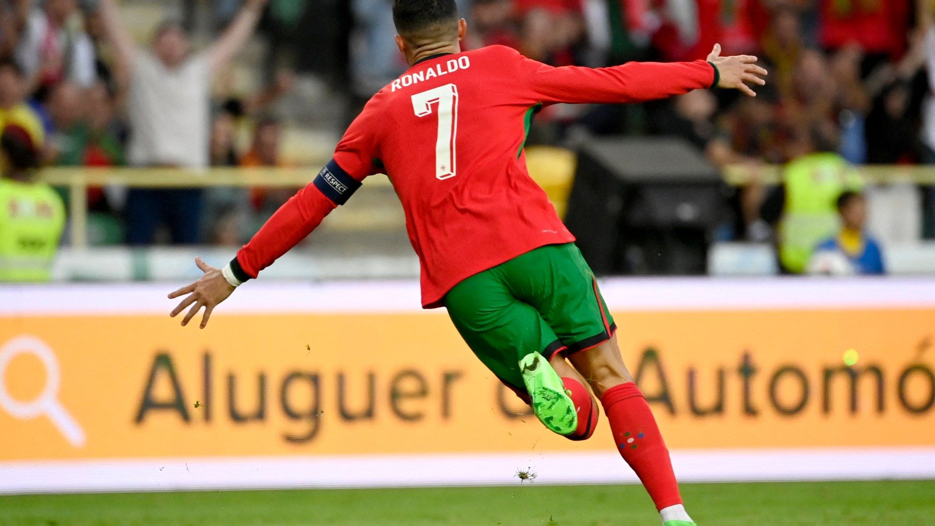 1920x1080 Cristiano Ronaldo says he 'doesn't have many years' left in football after stunning goal against Ireland