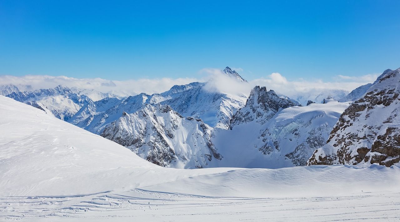 1280x711 Free Mount Titlis & Mount Fuji Image