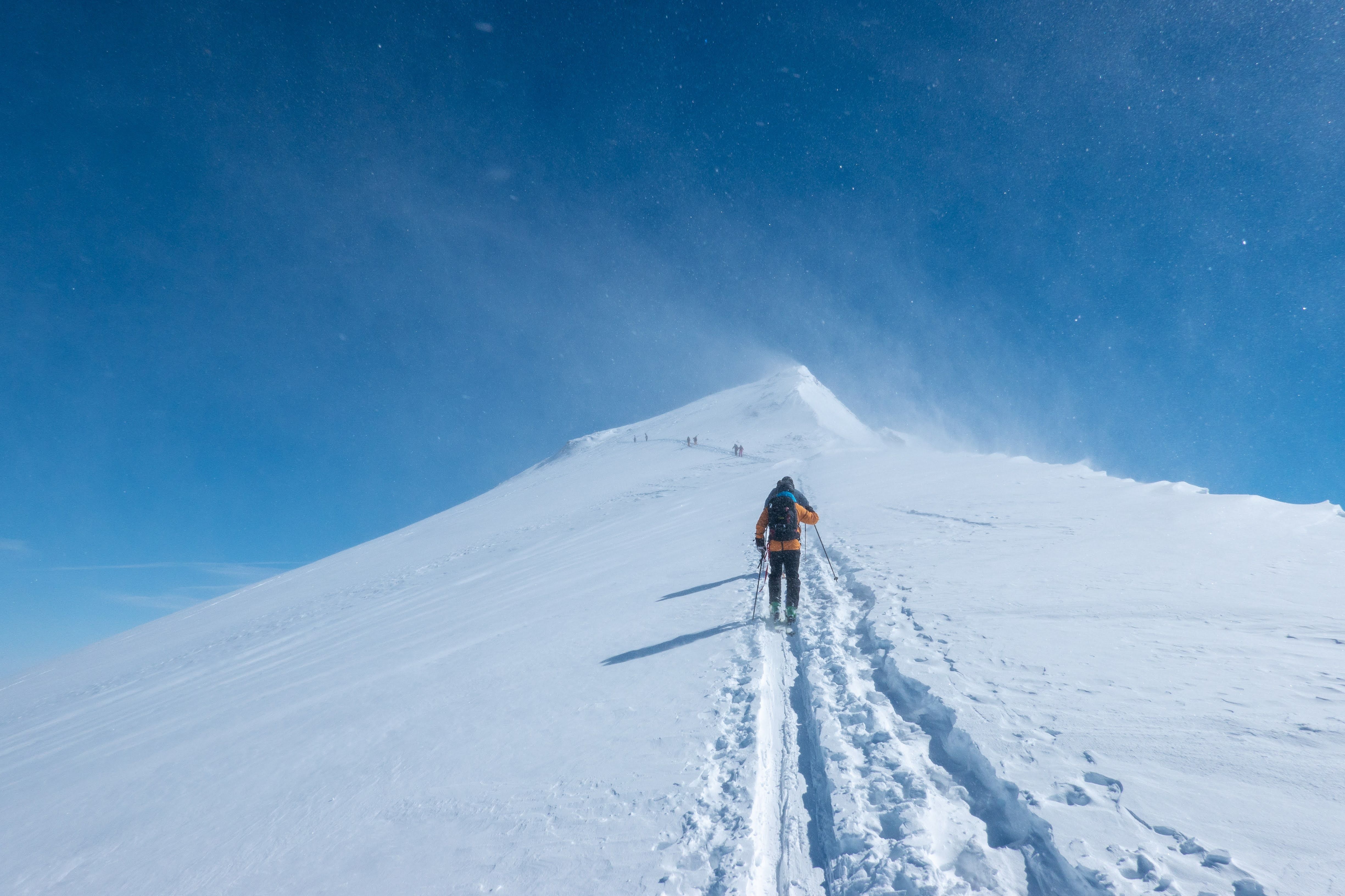 4898x3265 Skiing the Planet: Skinning Mt. Titlis