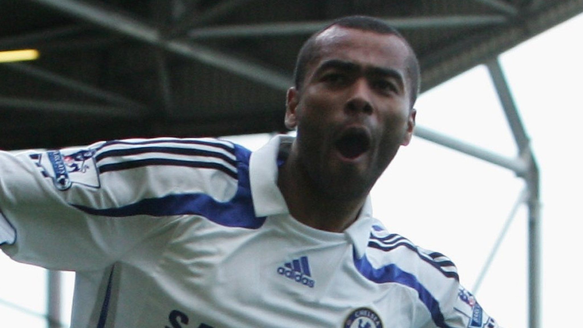 2048x1152 Ashley Cole: Premier League Hall Of Fame Honour For Ex Arsenal And Chelsea Defender