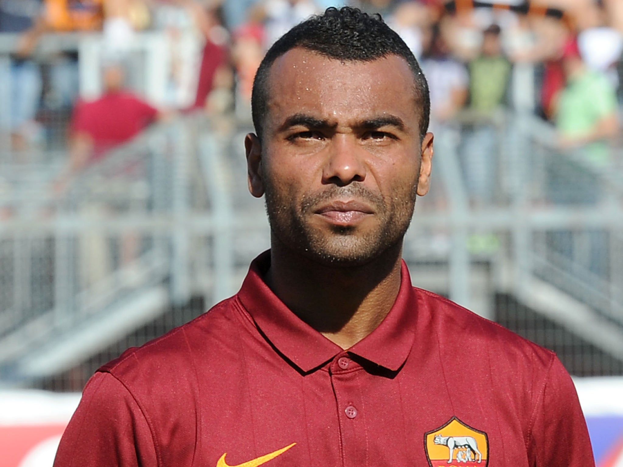 2048x1536 Ashley Cole: Former Chelsea Player In Awkward Picture With New Roma Team Mates