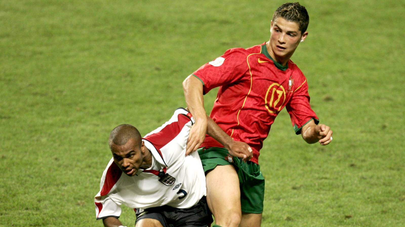 1600x900 Ashley Cole Named 3 English Wingers & Cristiano Ronaldo as Toughest Opponents