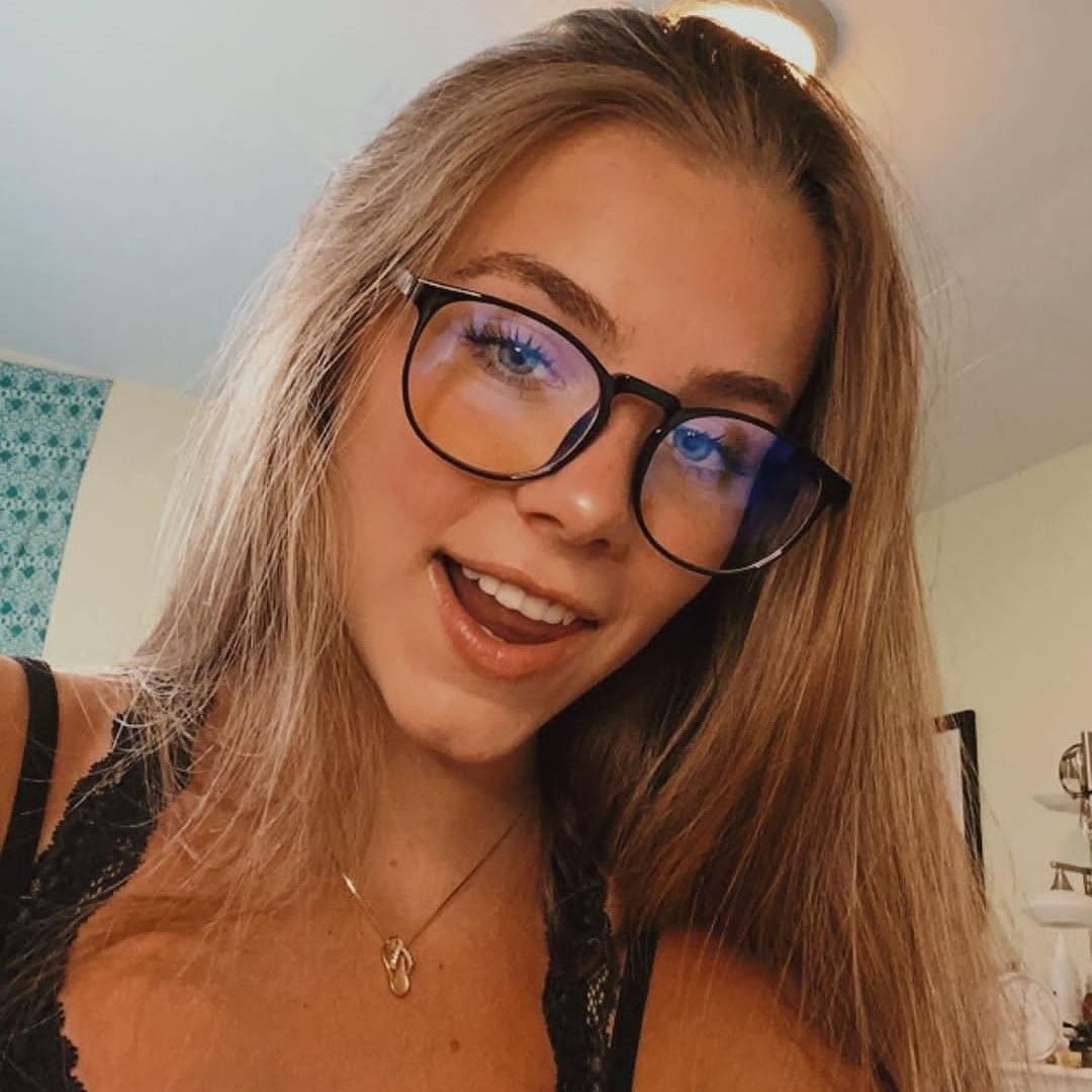 1080x1080 Anna Shumate Wallpaper