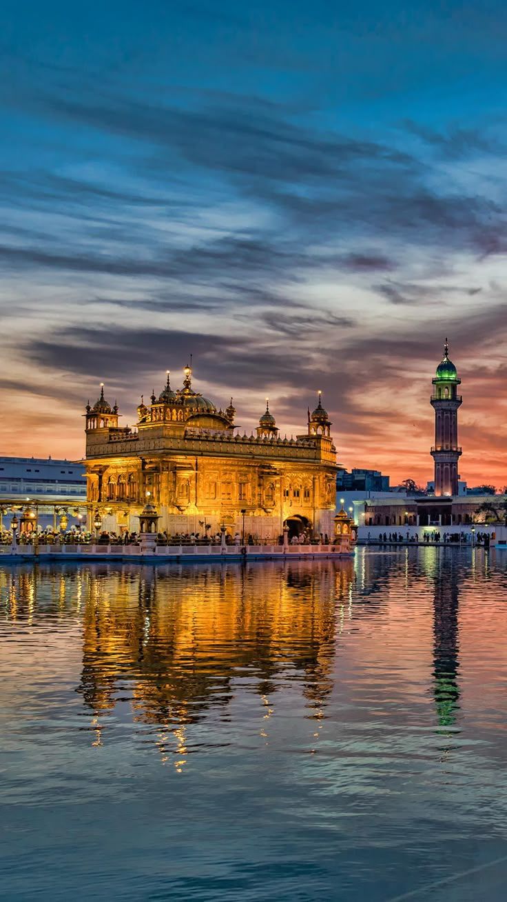 736x1308 Golden Temple, Amritsar, India. Gurudwara sahib wallpaper, New image wallpaper, Golden temple wallpaper